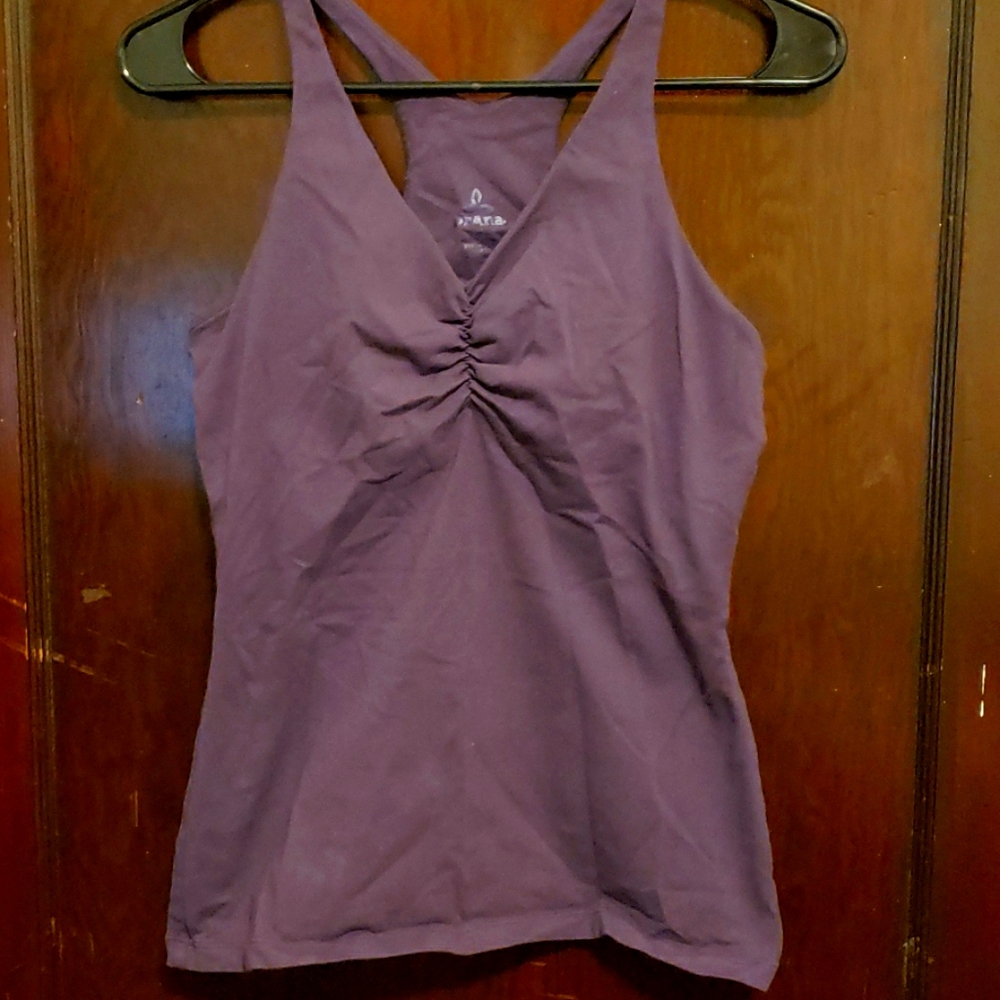 PrANa yoga top